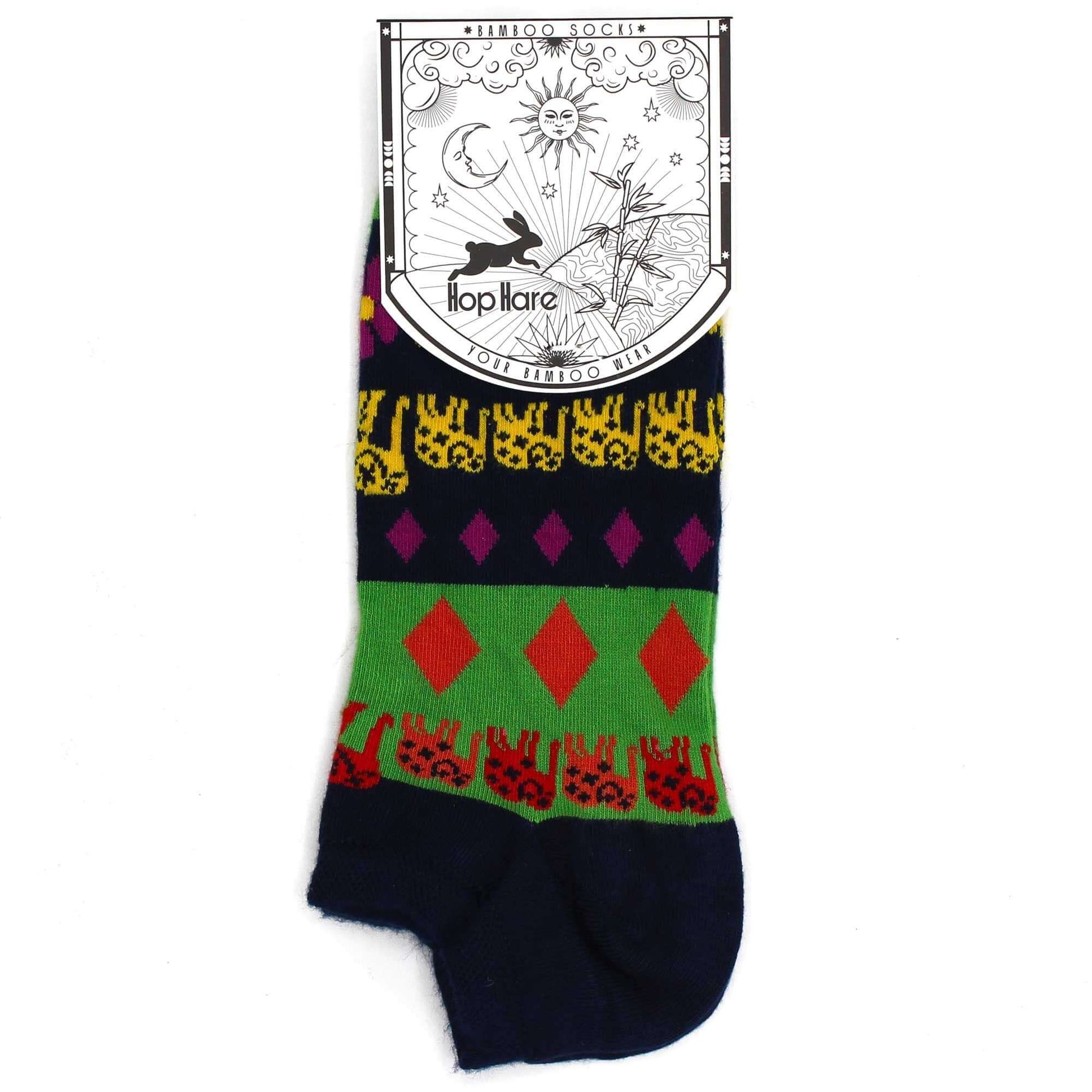 M/L Hop Hare Bamboo Socks Low (7.5-11.5) - Lucky Elephant displayed in colorful design with branding.