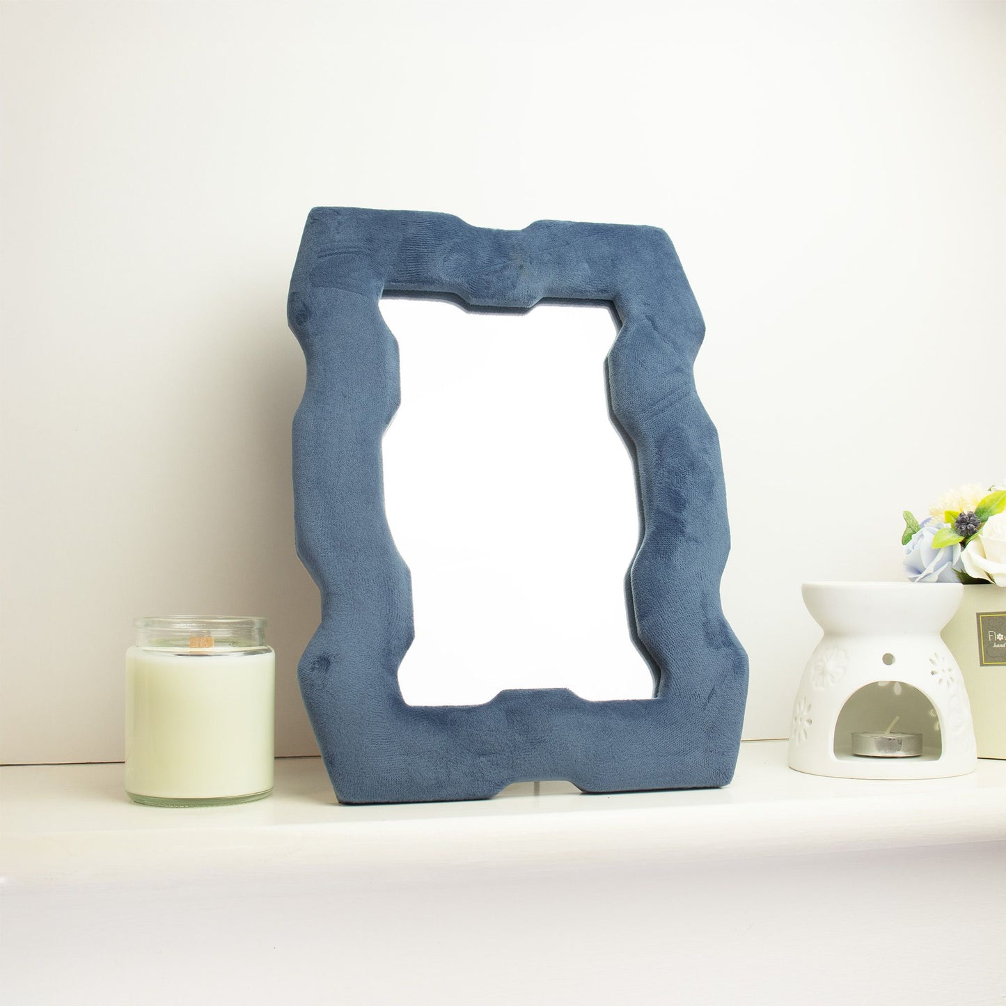 ⭐ Soft Squiggly Mirror Chunky Frame Royal Blue