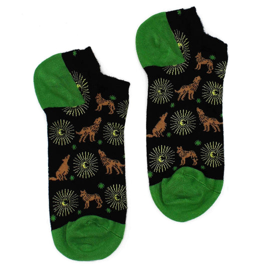 S/M Hop Hare Bamboo Socks Low (3.5-6.5) - Moonlight Wolfs in black with green accents and wolf designs