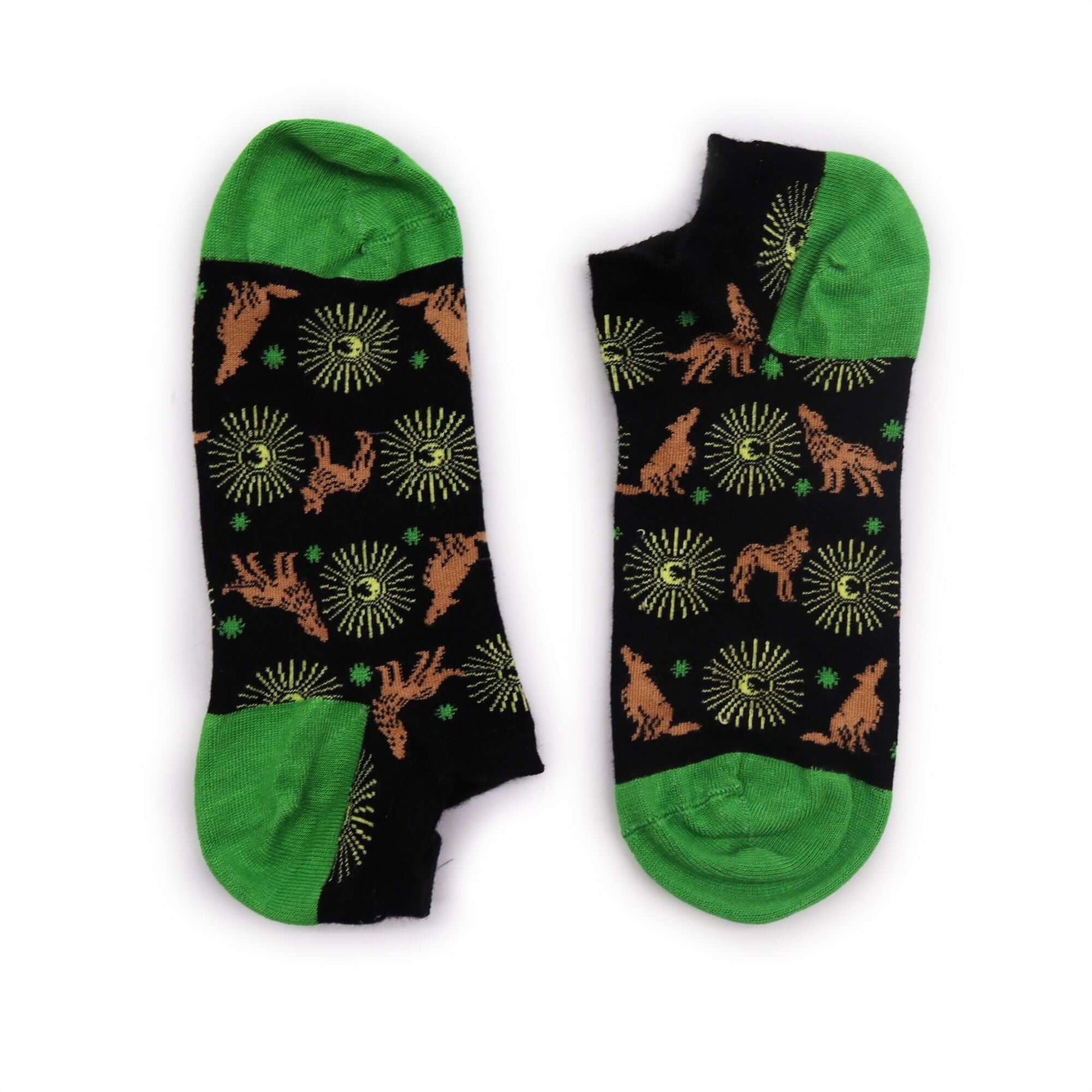 S/M Hop Hare Bamboo Socks Low (3.5-6.5) - Moonlight Wolfs with green trim and wolf patterns.