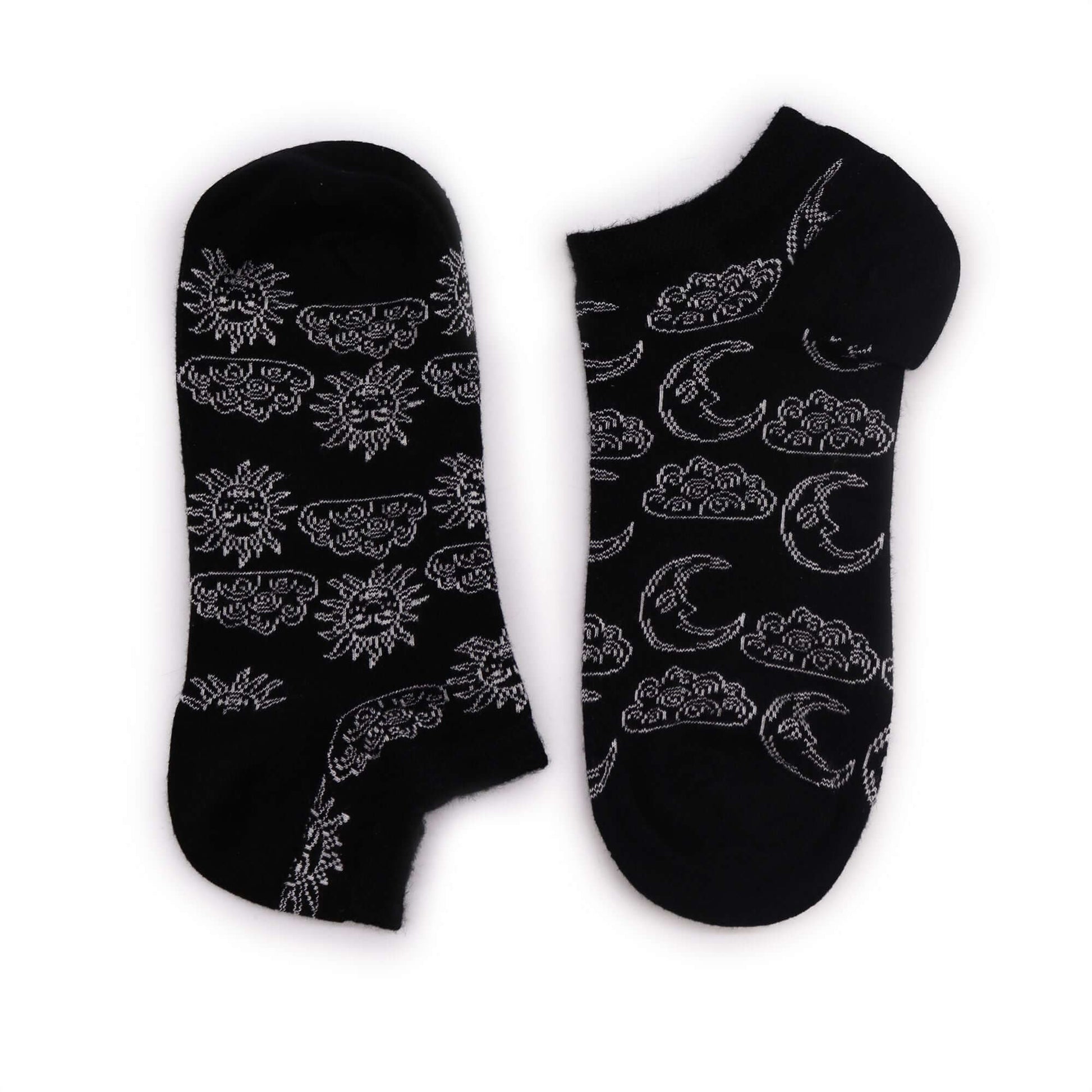 S/M Hop Hare Bamboo Socks Low (3.5-6.5) - Day and Night, featuring sun and moon designs on a black background.
