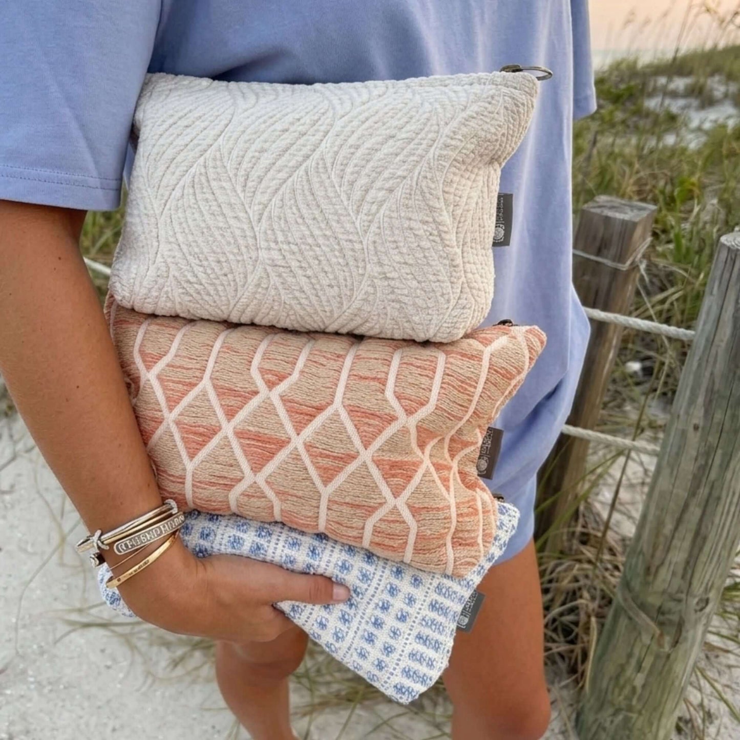 Nomad Sari Indian Jacquard Toiletry Bag Coral Maze