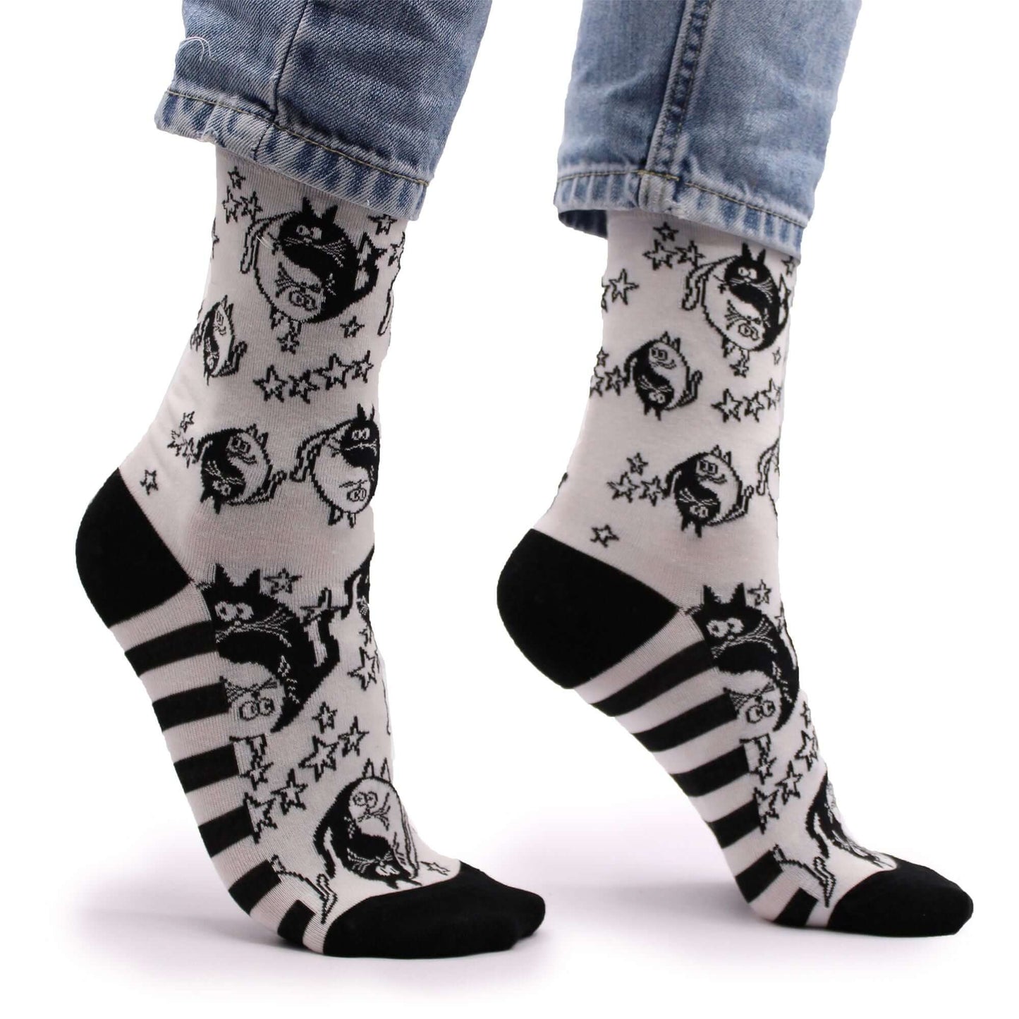 Hop Hare Bamboo Socks S/M - Ying Yang design with playful illustrations and striped pattern, size 3.5-6.5 UK.