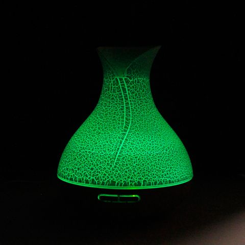 Palma Atomiser - Shell Effect - USB - Colour Change - Timer emits a vibrant mist, enhancing any space with soothing aromas.